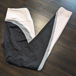 Victoria Secret Sport leggings color block size small